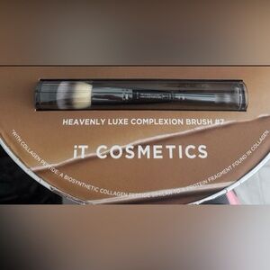 IT Cosmetics Heavenly Luxe Complexion Perfection Brush #7